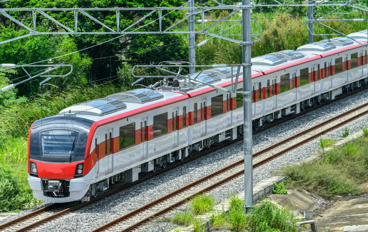 Reisehandbuch für die Rote Linie des Pendlerzugsystems