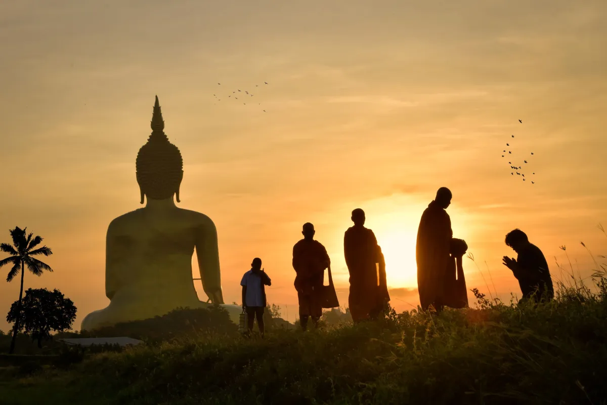 เส้นทางท่องเที่ยว "ศรัทธา 2 ศาสนาพุทธ-คริสต์" งานประเพณีสำคัญ 3 จังหวัด (สกลนคร, นครพนม, มุกดาหาร)