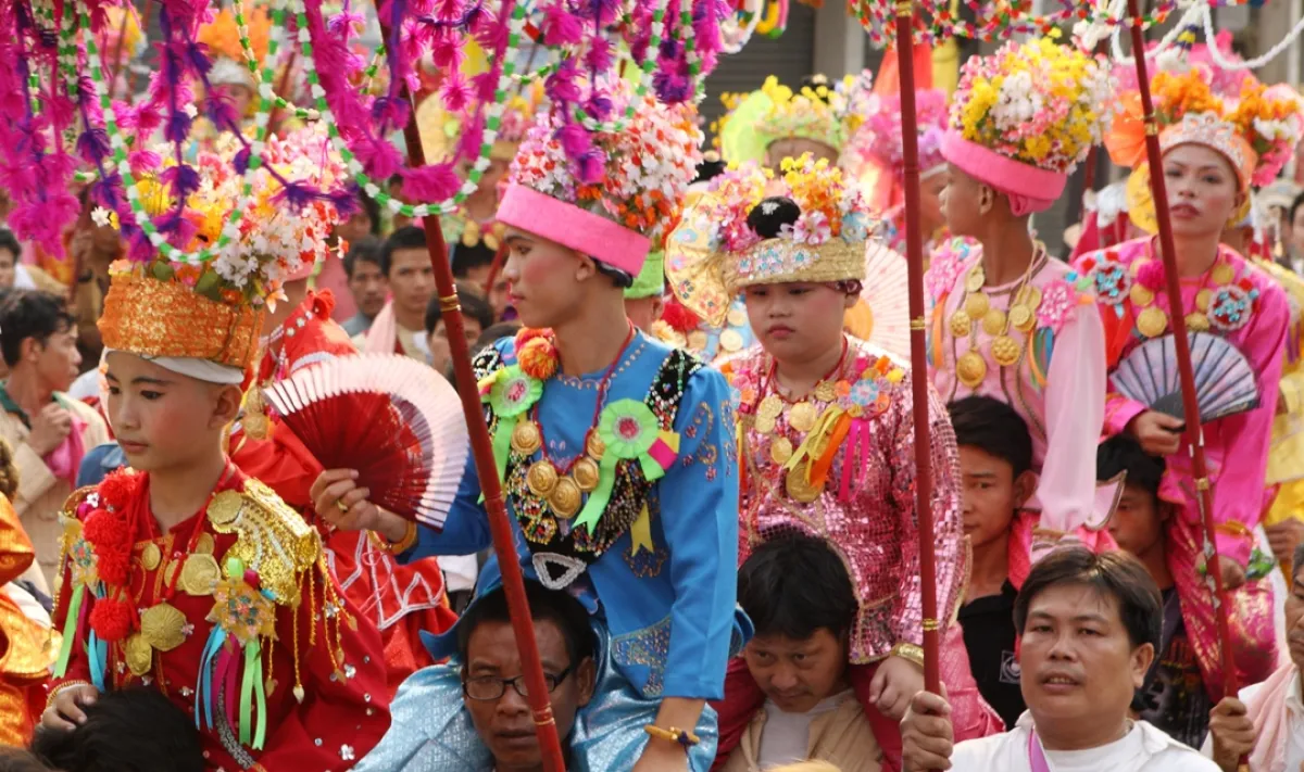 Travel calendar: Poi Sang Long...