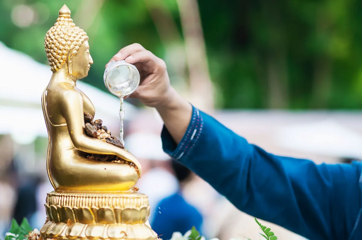 Get to know the Thai tradition...