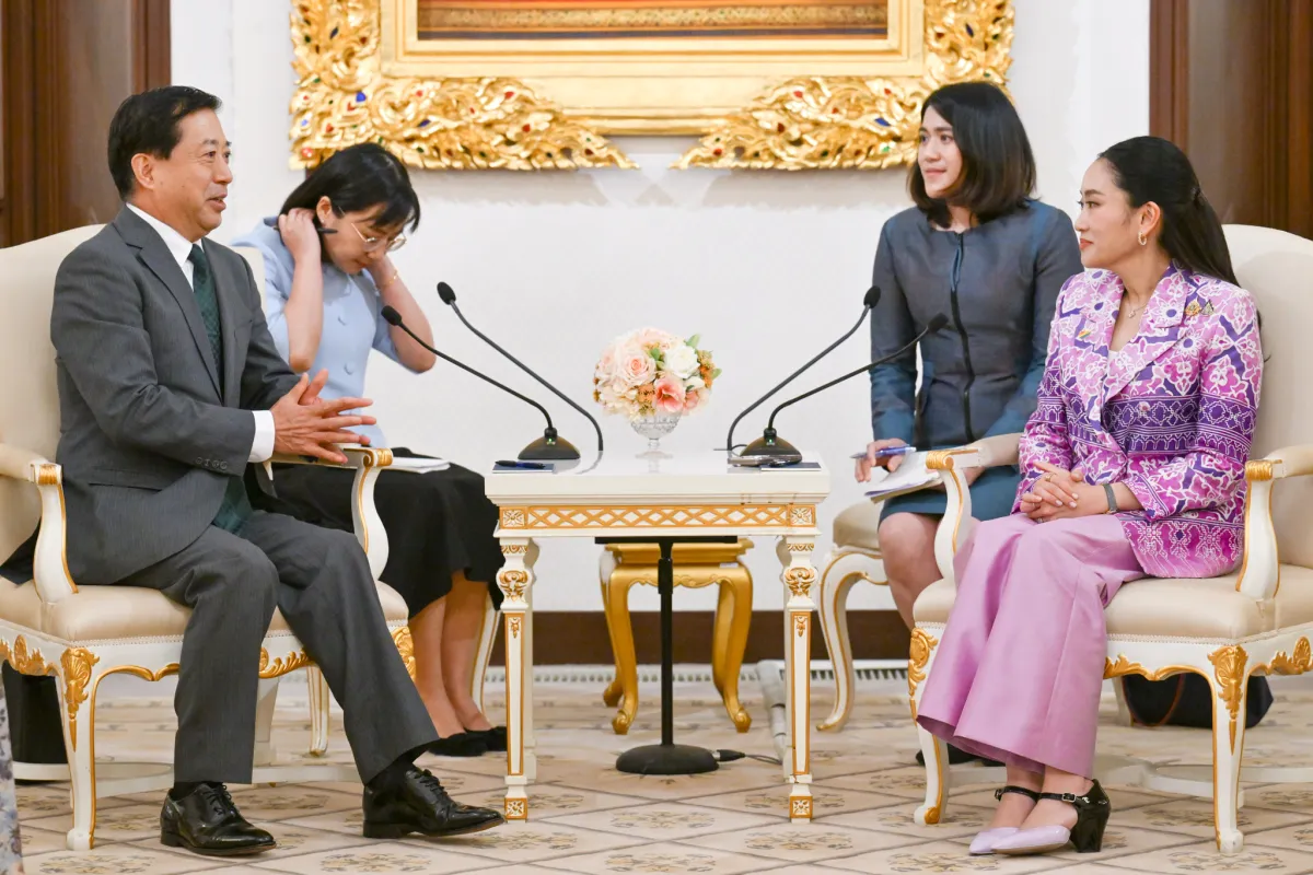 ぺートンターン首相は、任期満了に伴う退任の挨拶のため、タイを訪問した中国大使を首相官邸で歓迎しました。