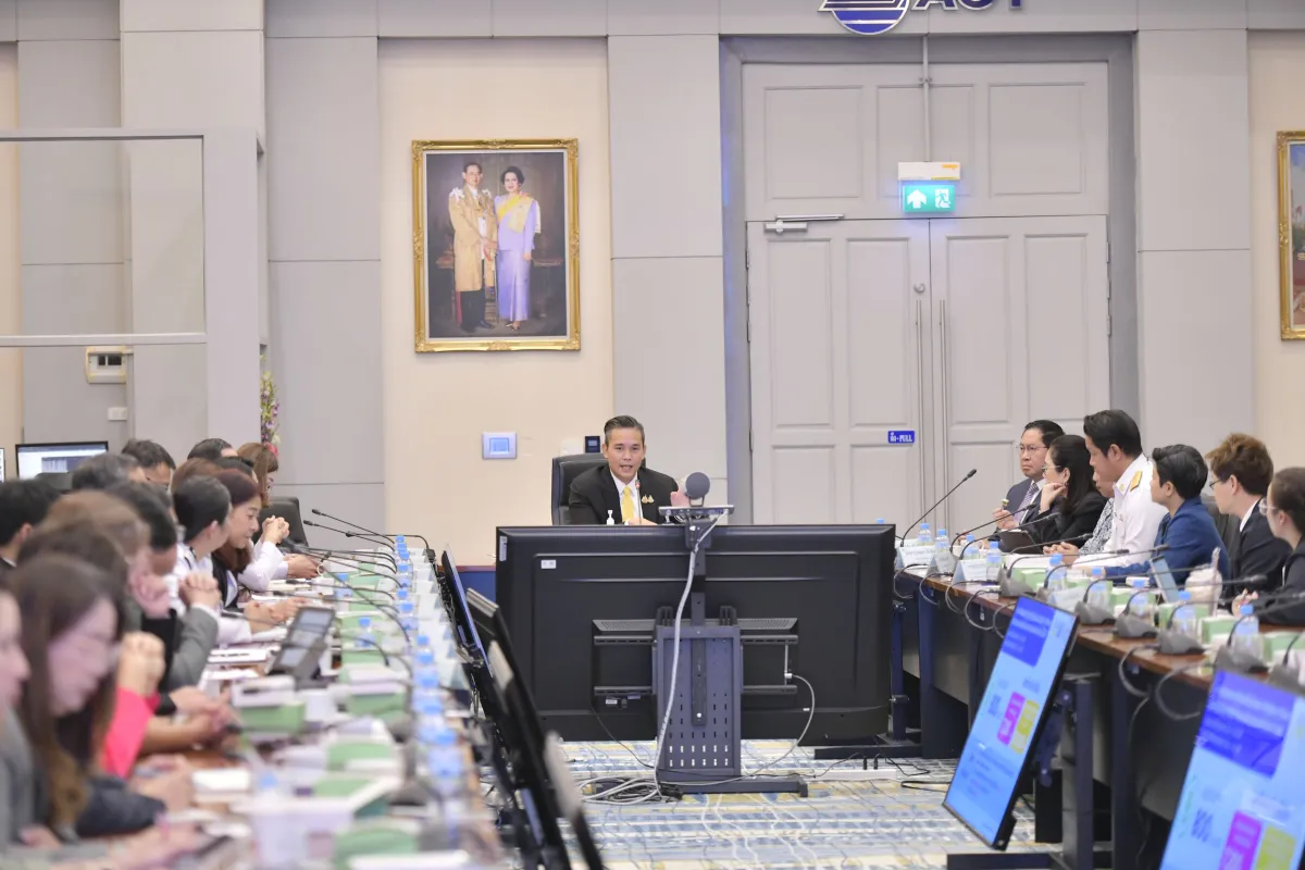 観光スポーツ省は今年後半の観光振興と、タイを地域の航空ハブとして支援するため、航空会社や企業家との協議を行いました。