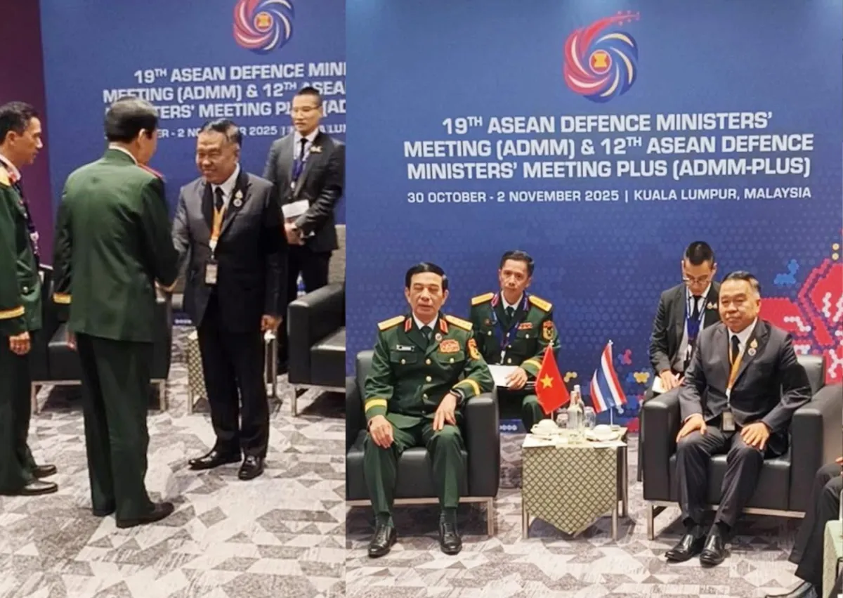 ประมวลภาพ: รัฐมนตรีว่าการกระทรวงกลาโหมไทยและเวียดนามหารือทวิภาคี