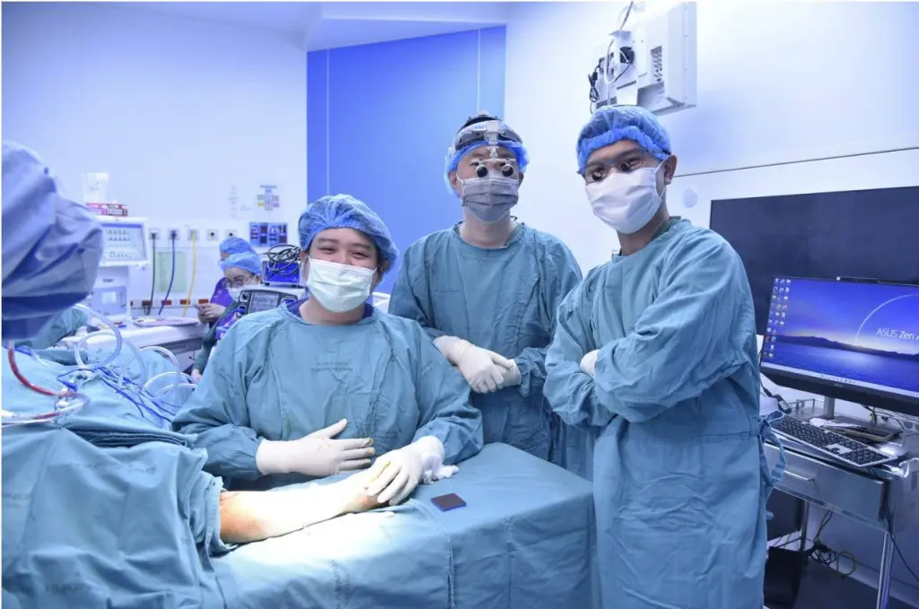 Thailand's National Cancer Institute (NCI) Introduces Advanced Device for Cancer Surgery